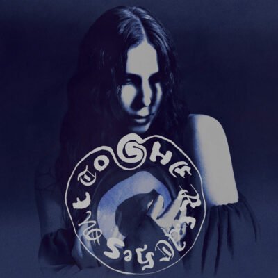 image article Du nouveau pour CHELSEA WOLFE avec "Whispers In The Echo Chamber" !